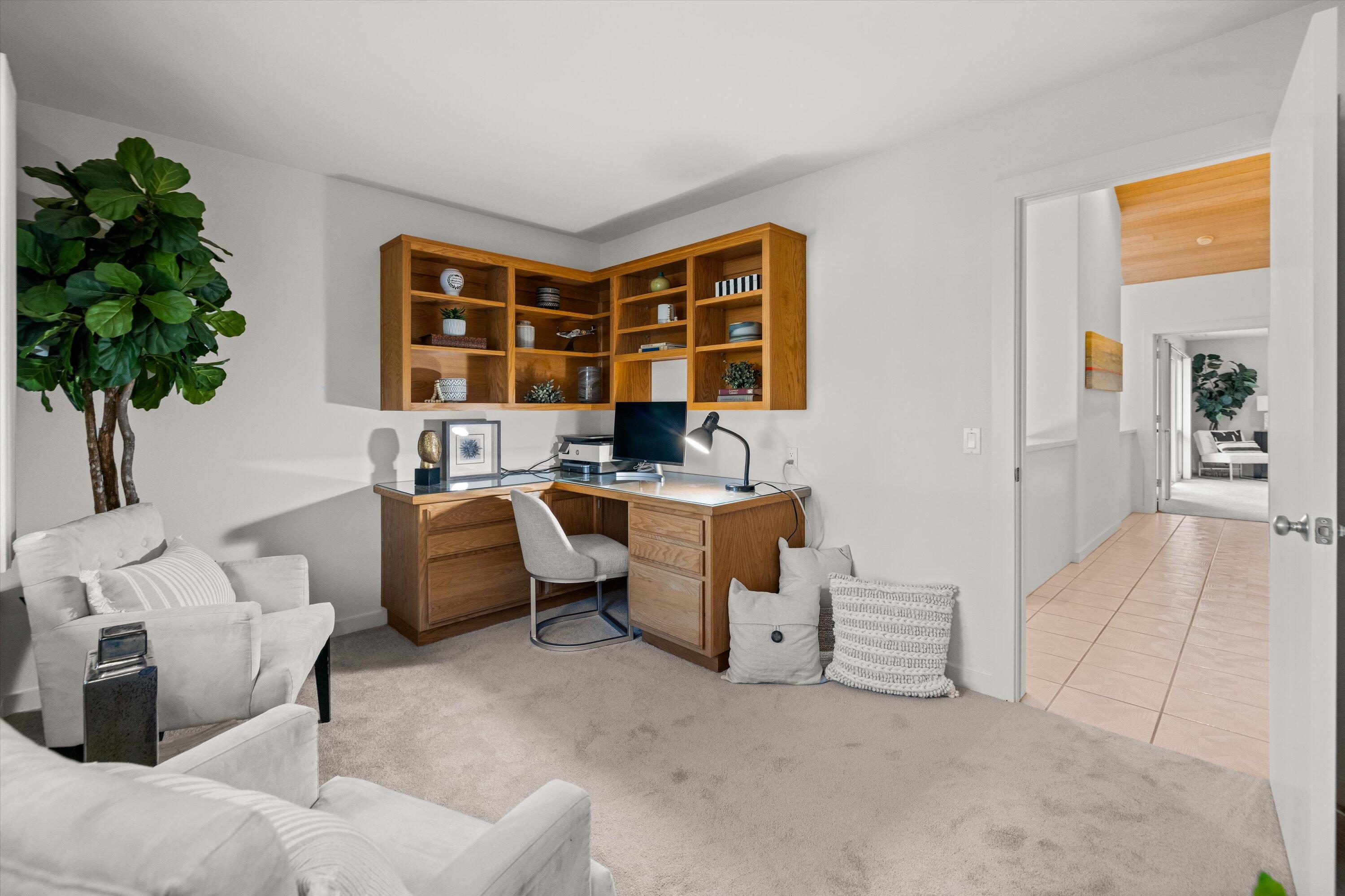 999 Camino Del Retiro