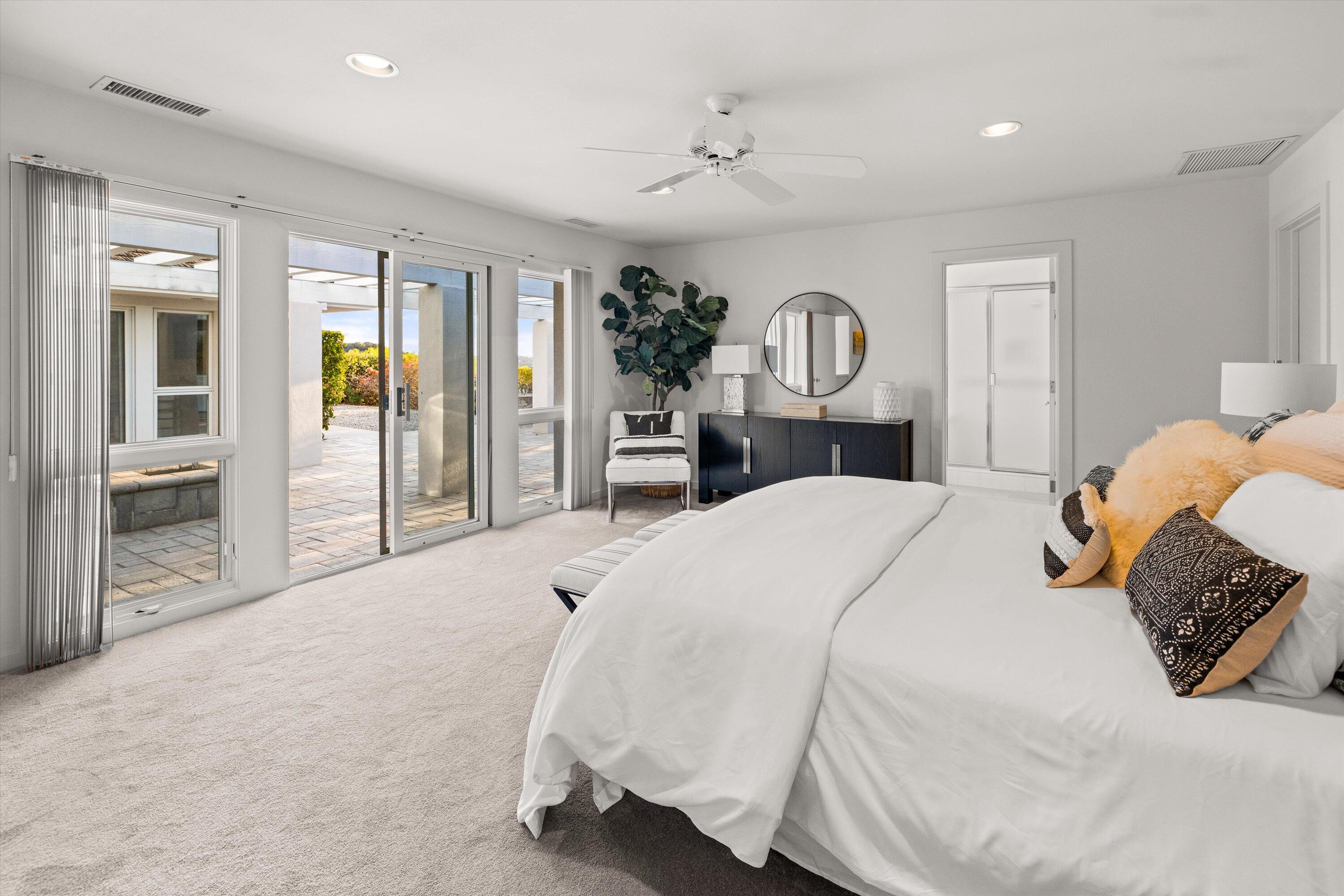 999 Camino Del Retiro