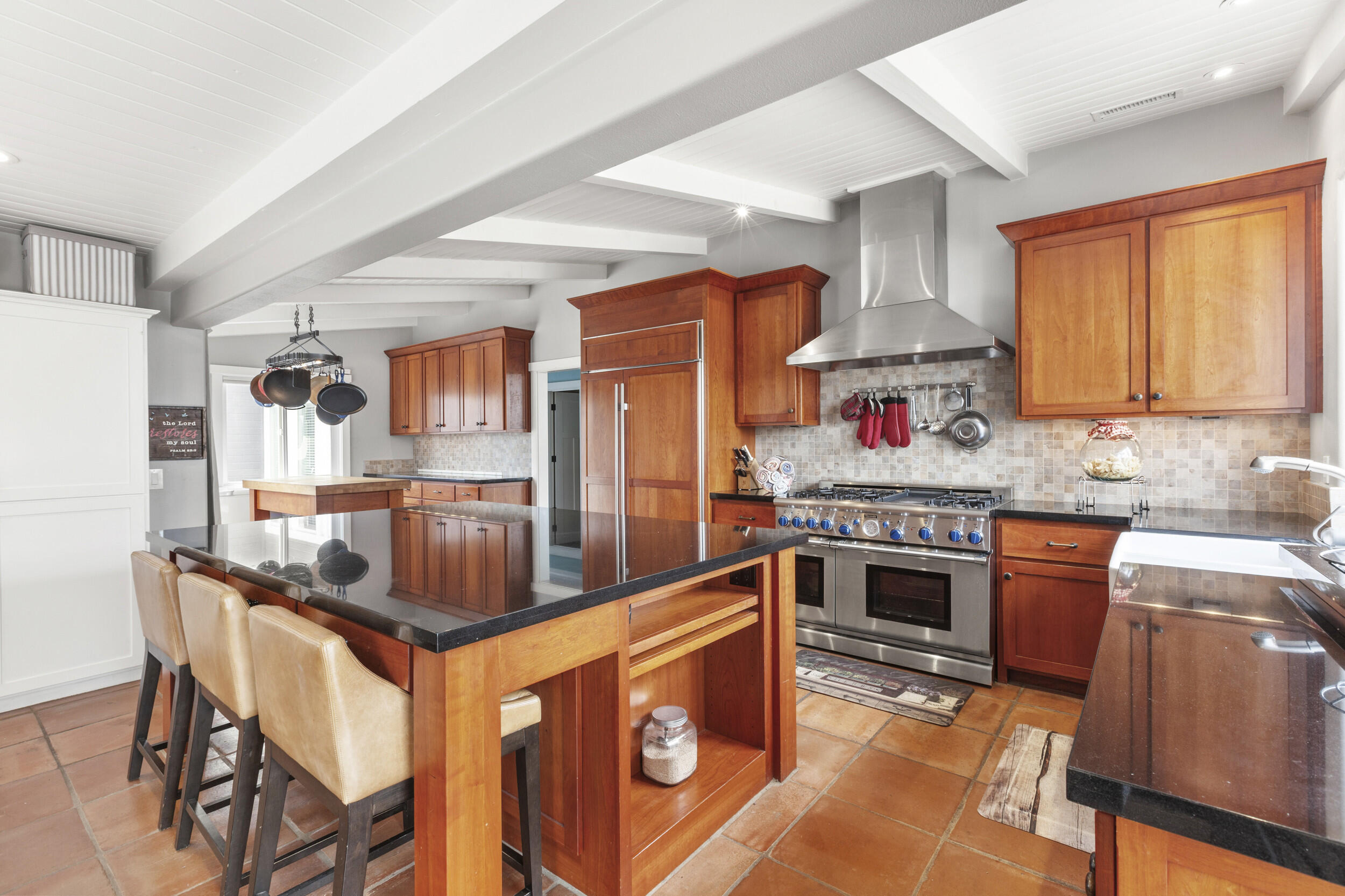 3047 Longview Lane