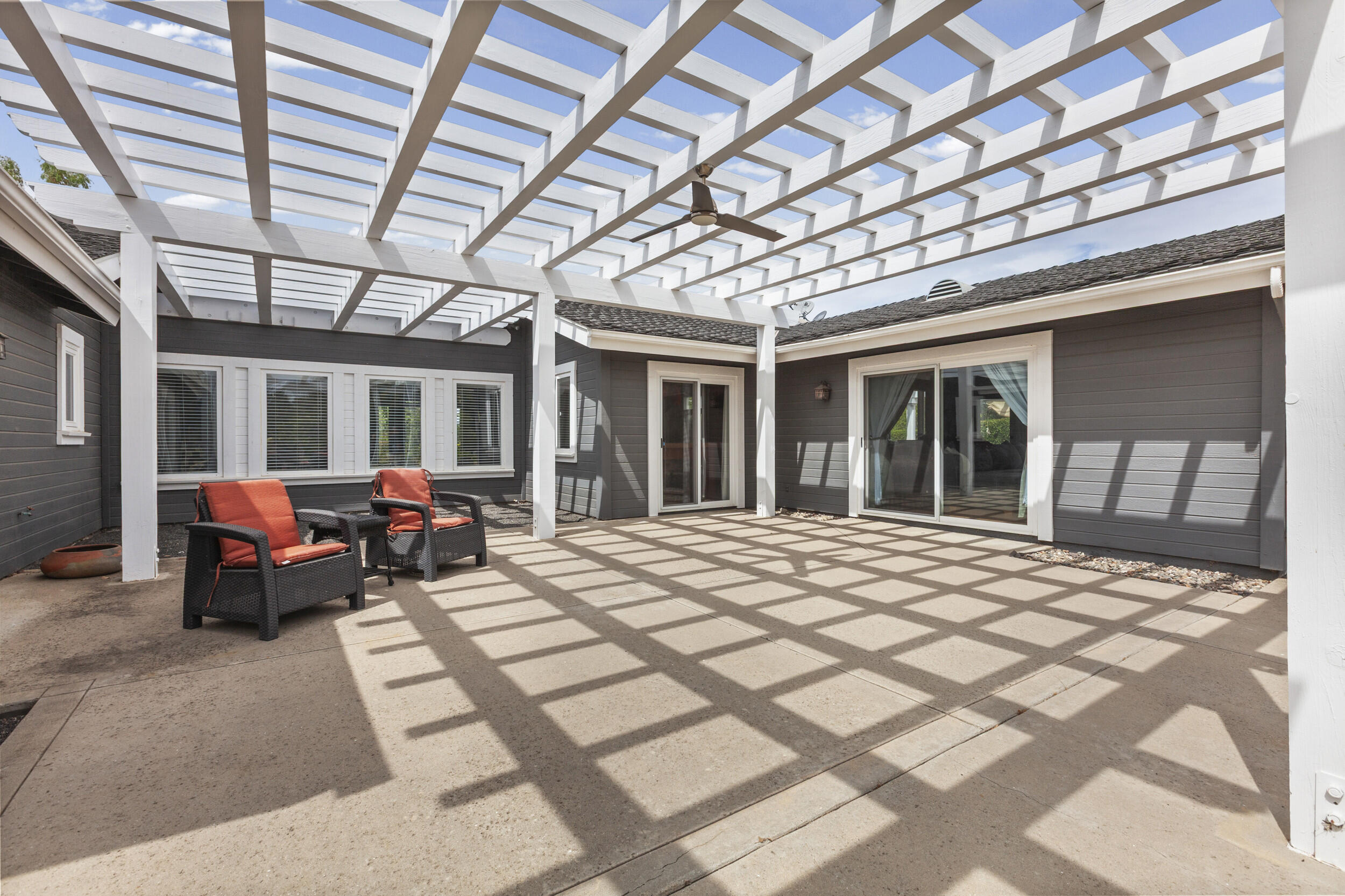 3047 Longview Lane