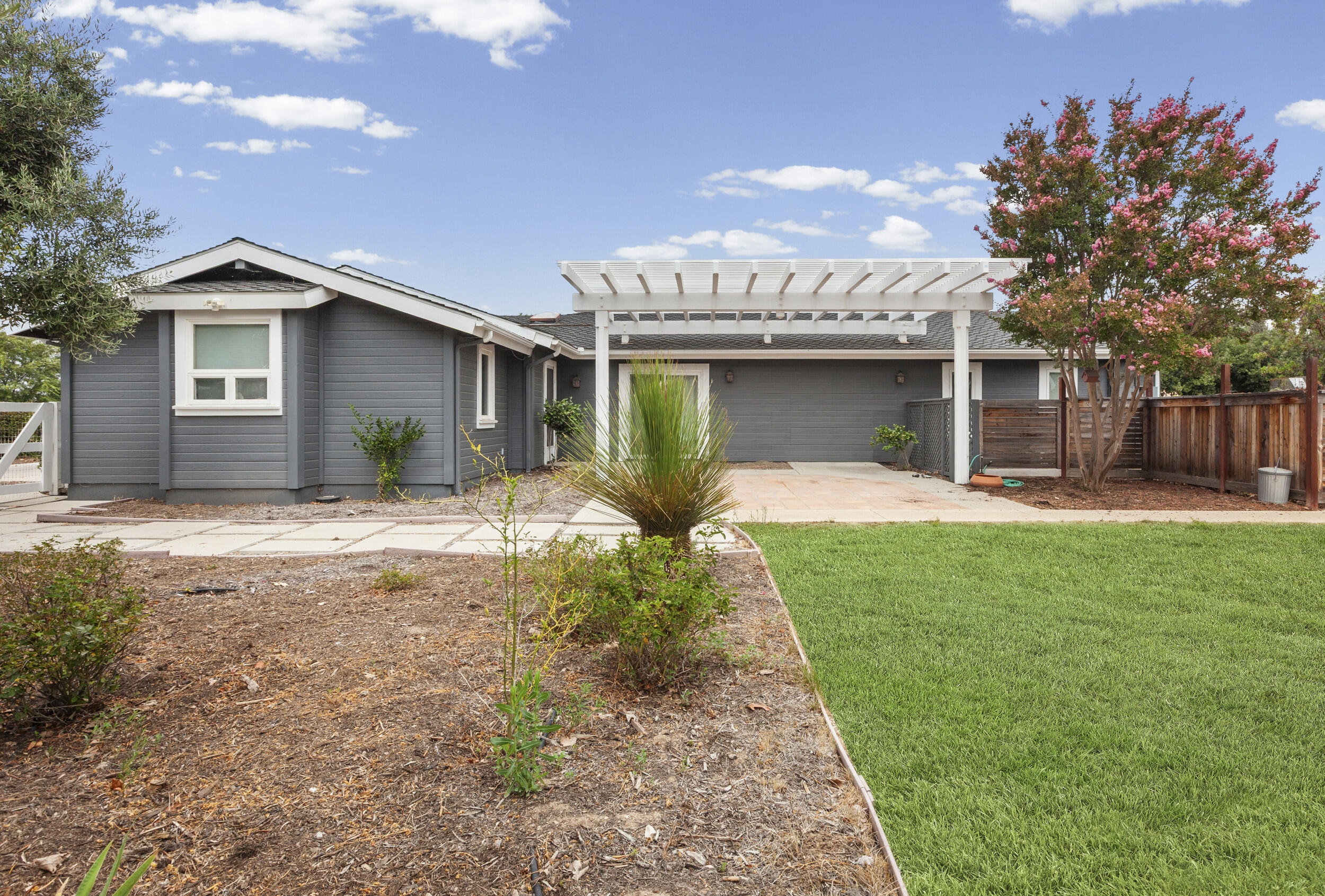 3047 Longview Lane