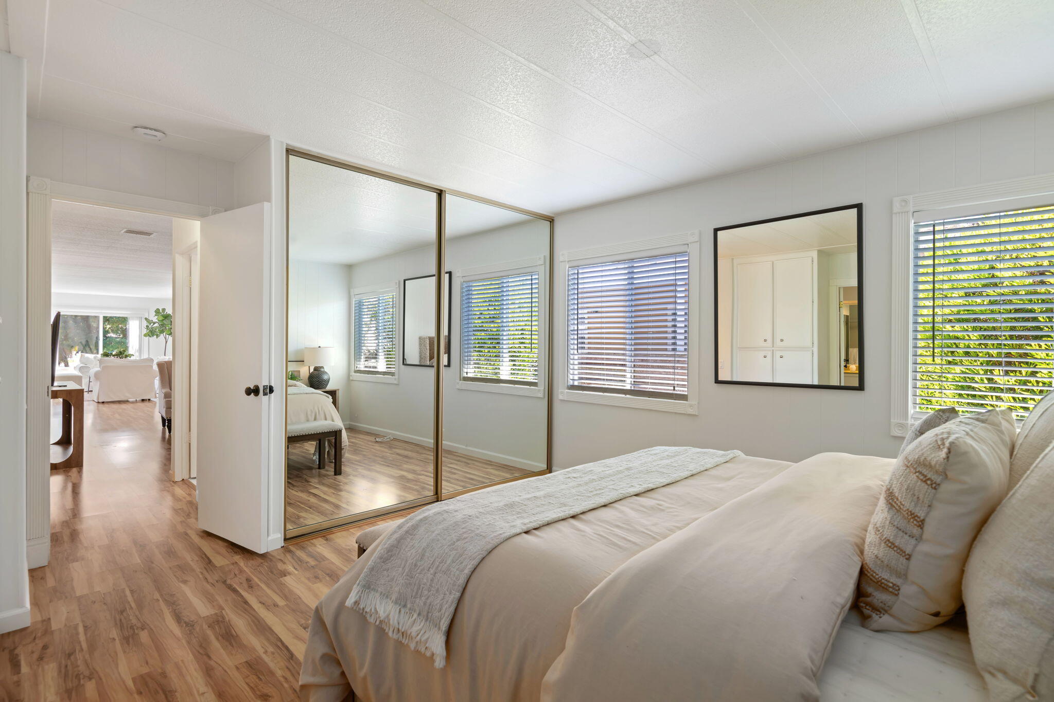 945 Ward Drive Spc 195