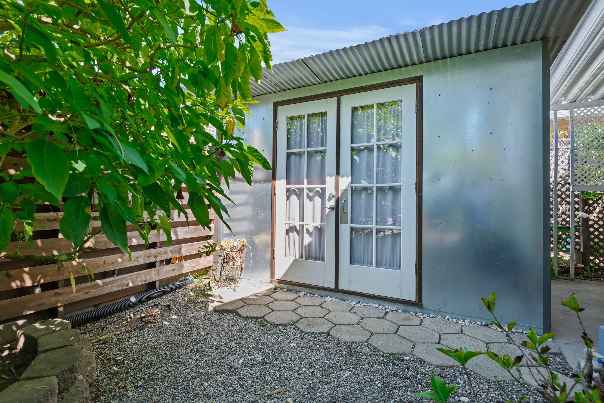 945 Ward Drive Spc 195