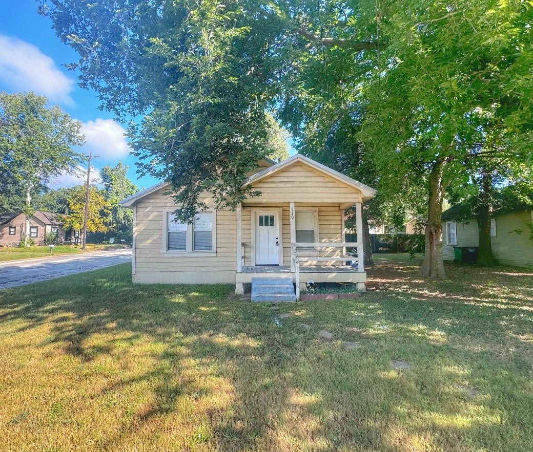 510 W Sixth Street, Brenham