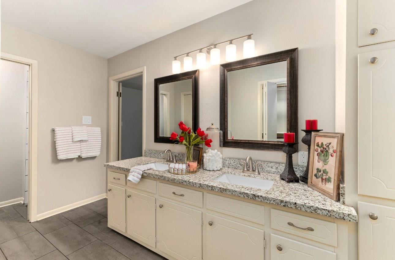 1609 Longhofer Street