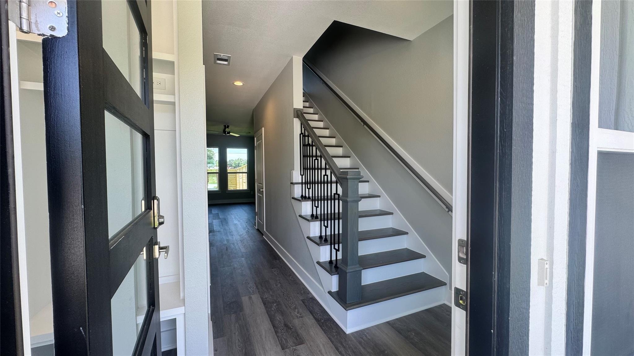 729 Ebenezer Lane