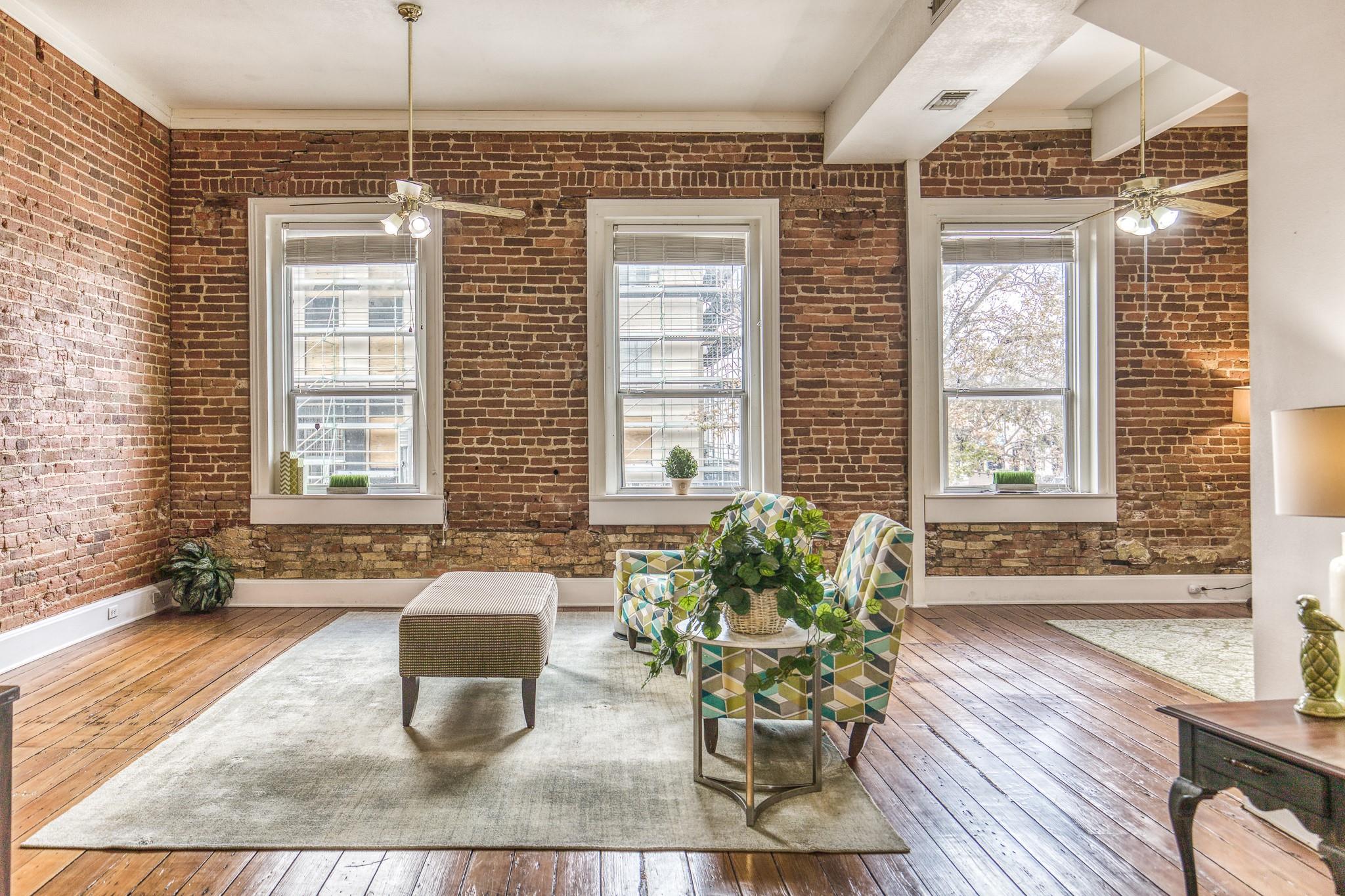 110 E Alamo Street # 2