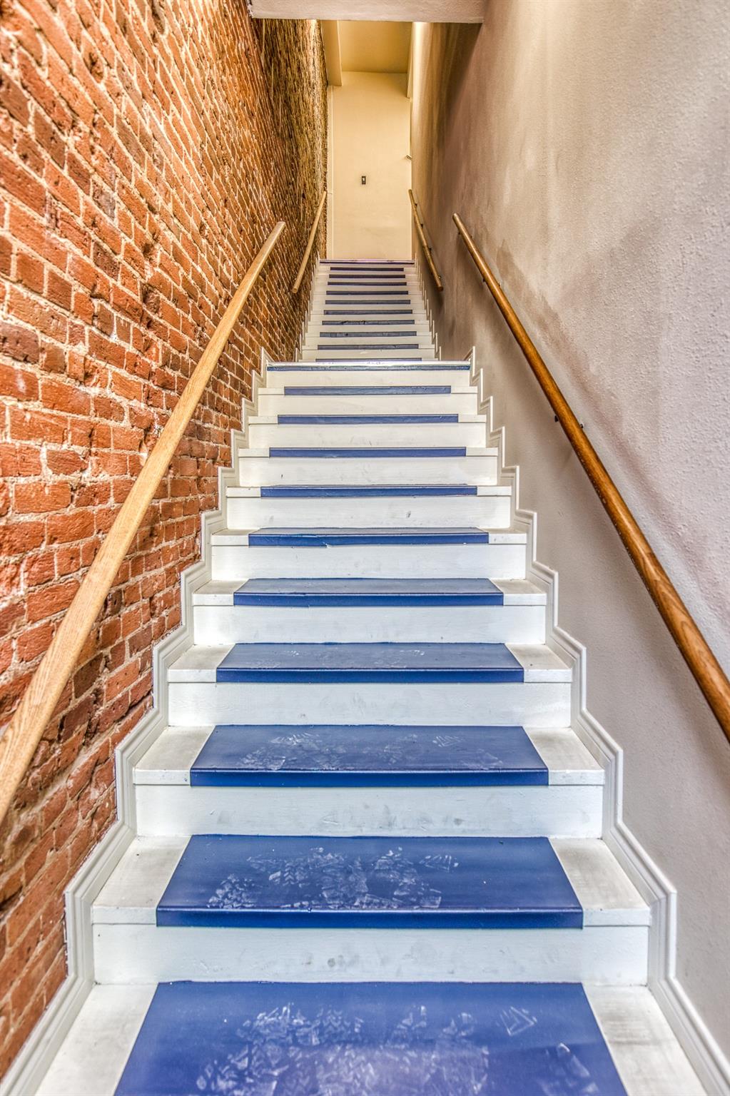 110 E Alamo Street # 2