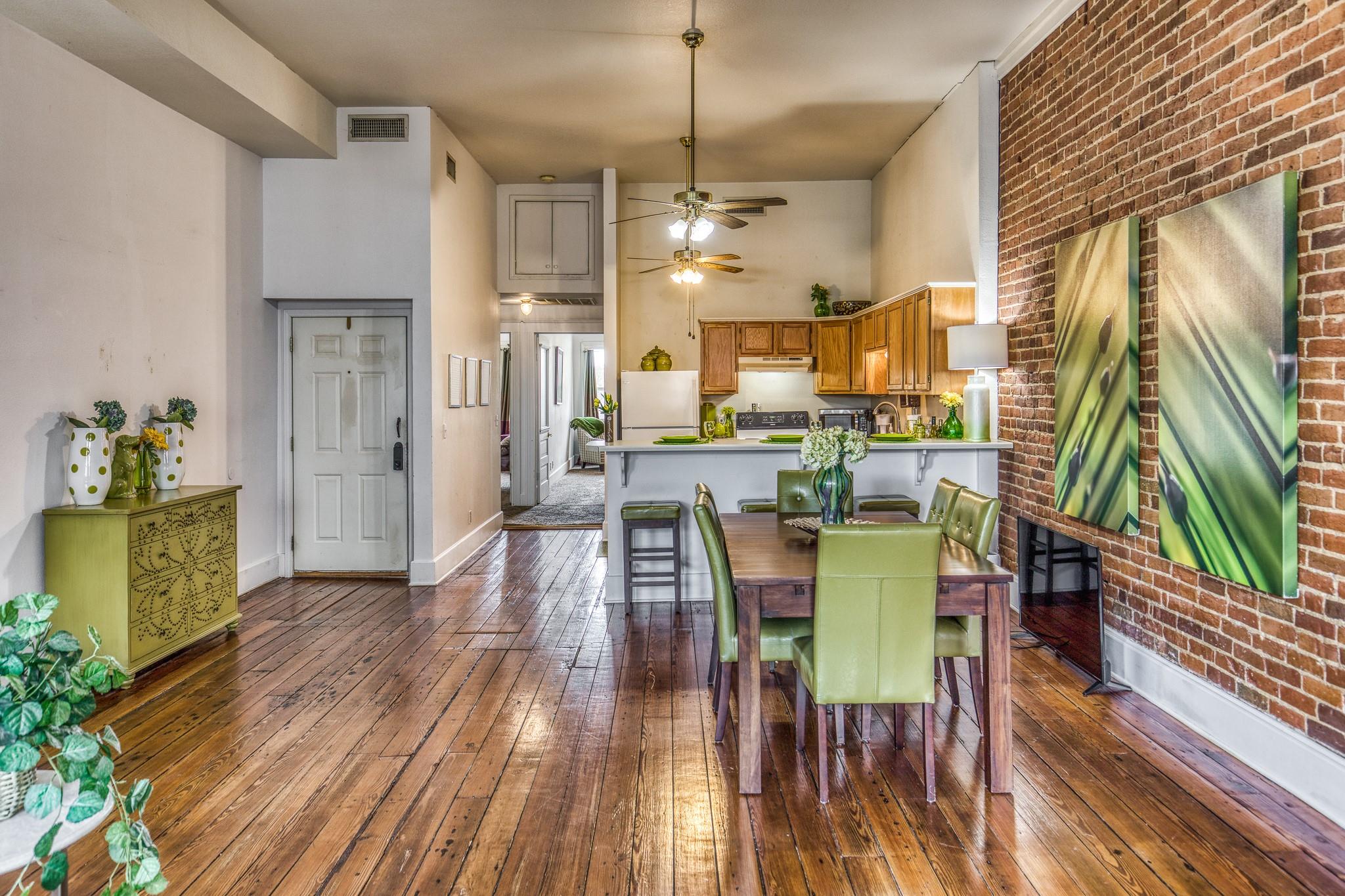 110 E Alamo Street # 2