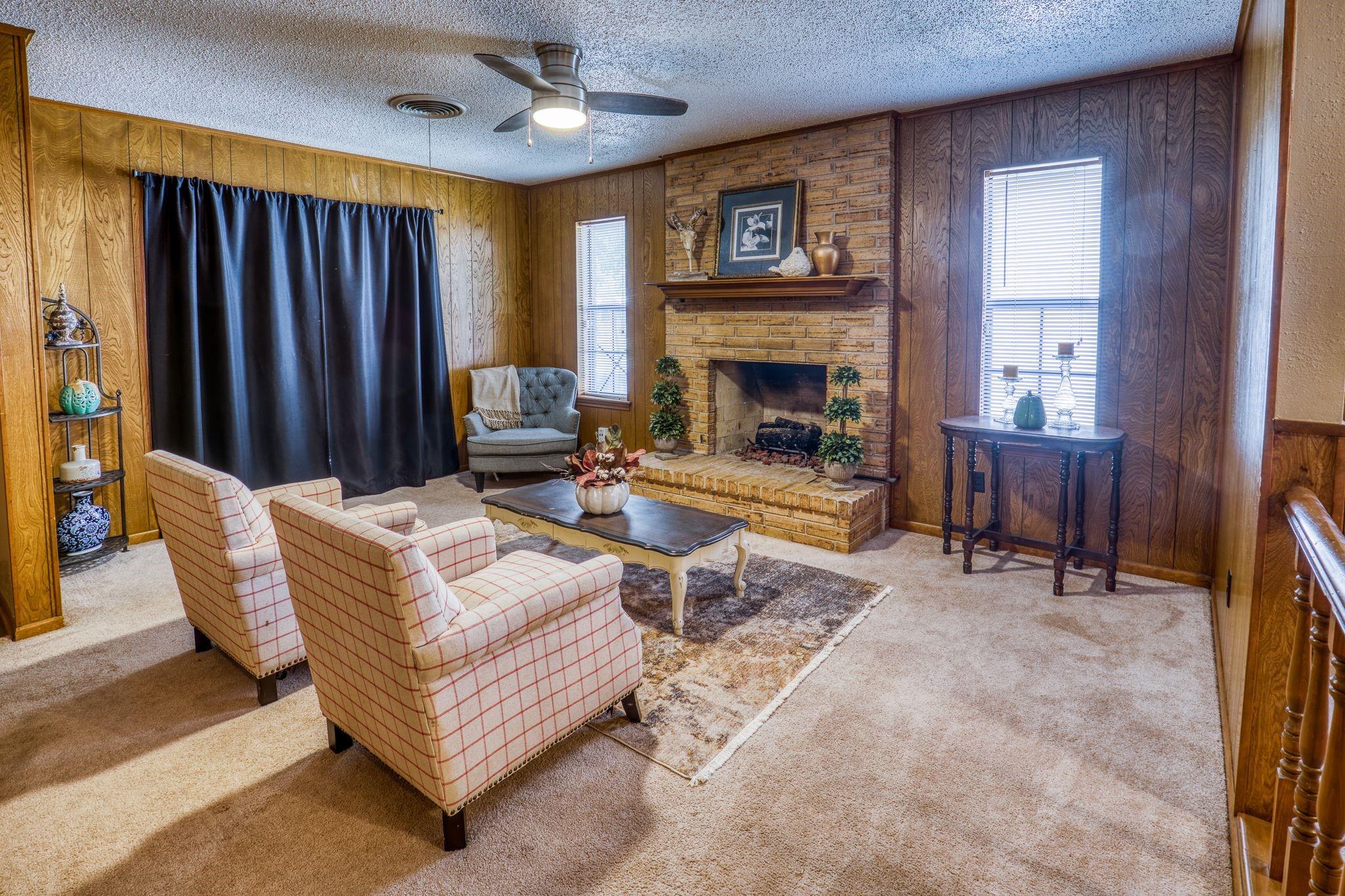 402 Cottonwood Street