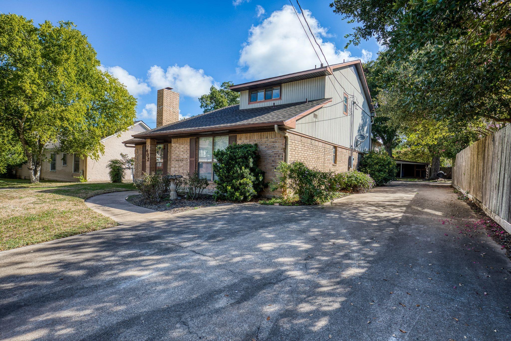 402 Cottonwood Street