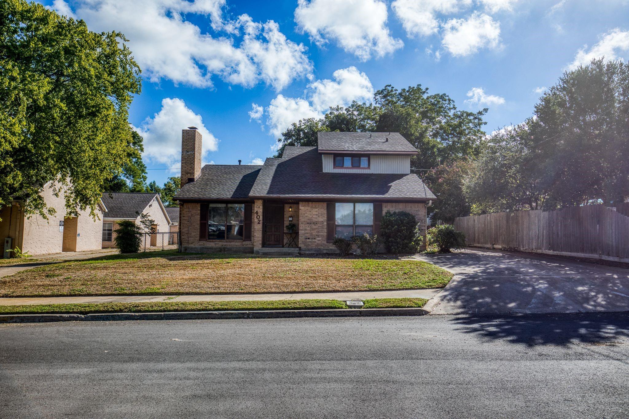 402 Cottonwood Street