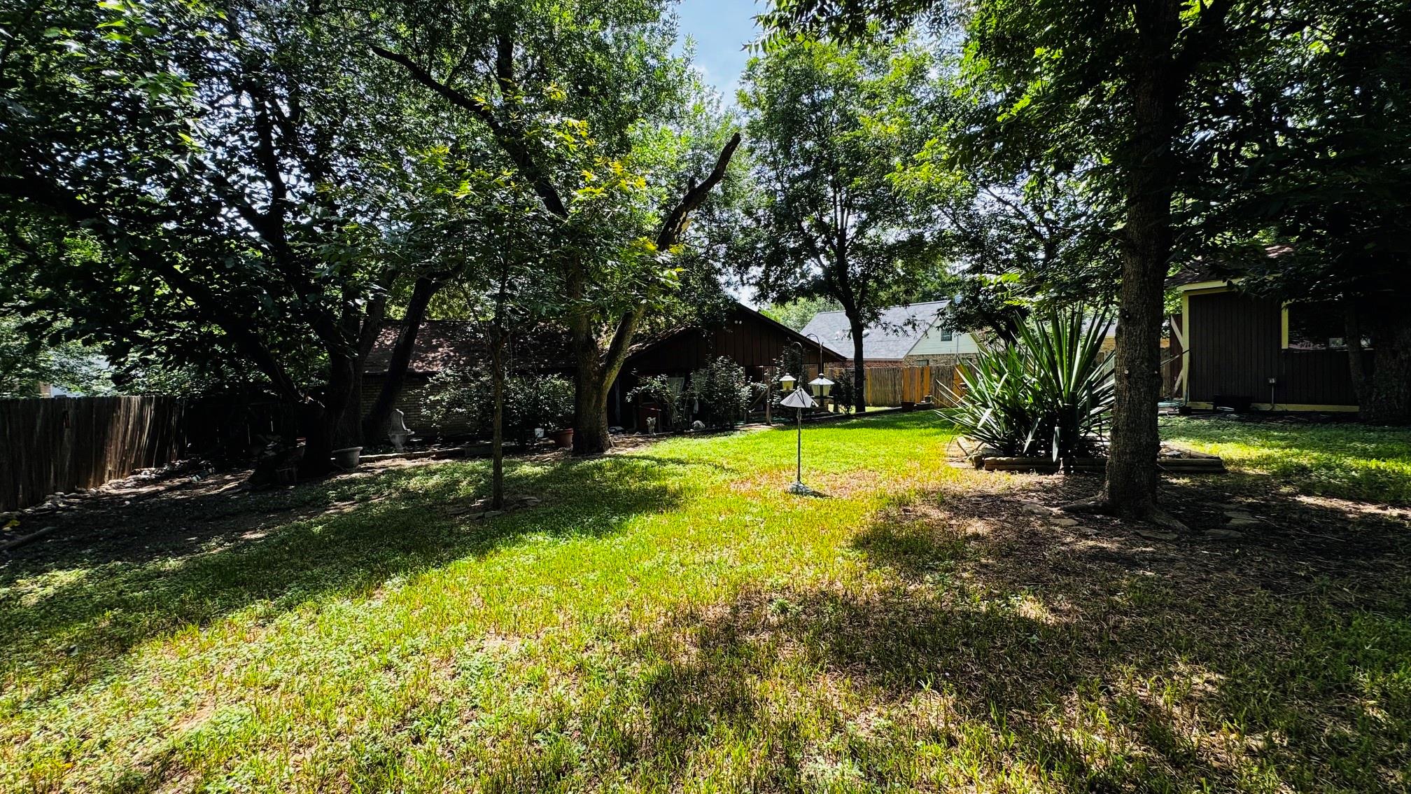 2506 Valley Drive