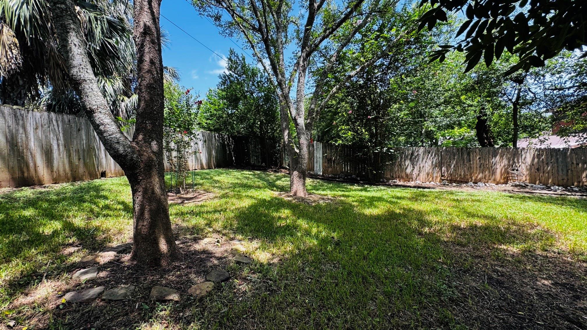 2506 Valley Drive