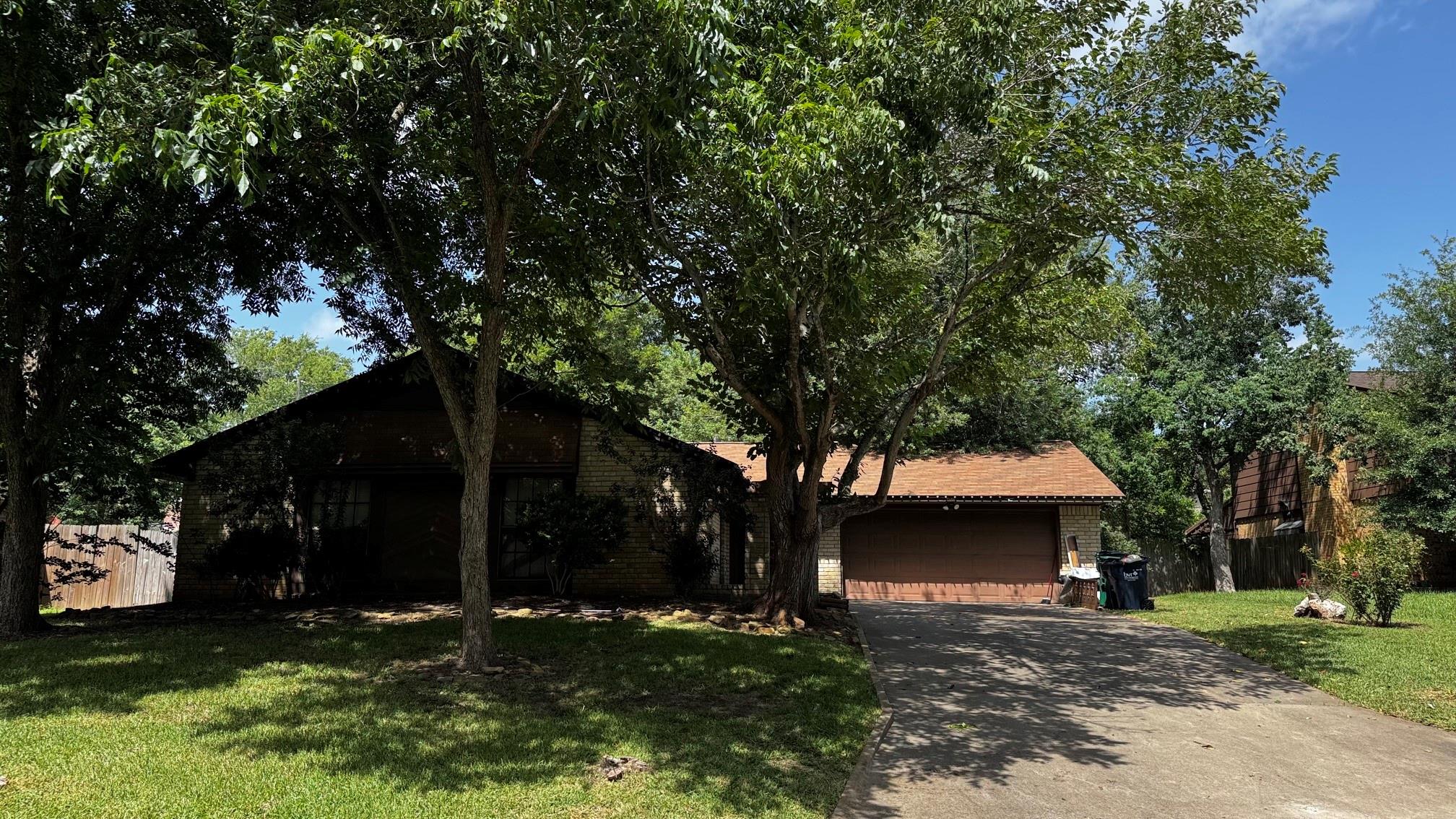 2506 Valley Drive