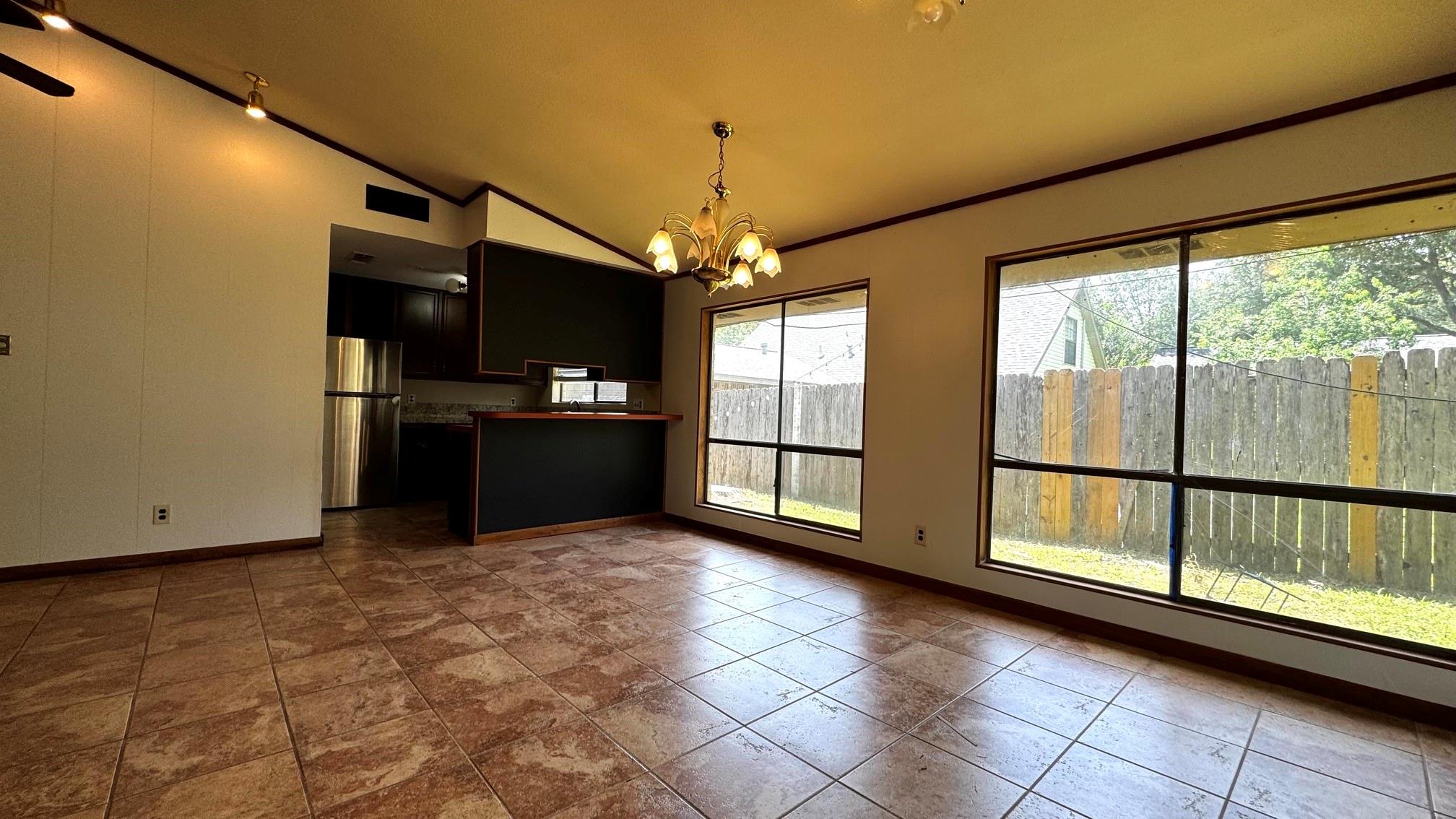 2506 Valley Drive