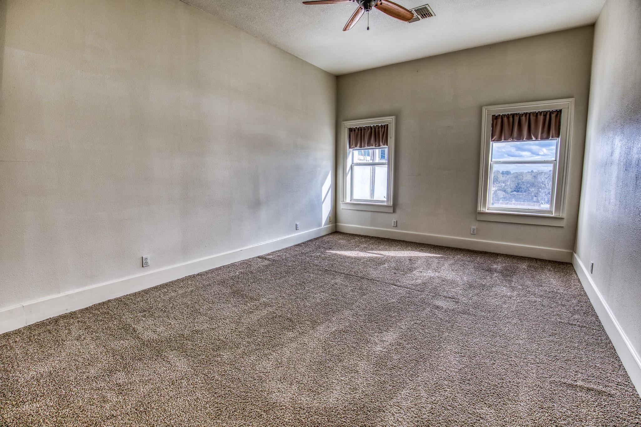 112 E Alamo Street # 2
