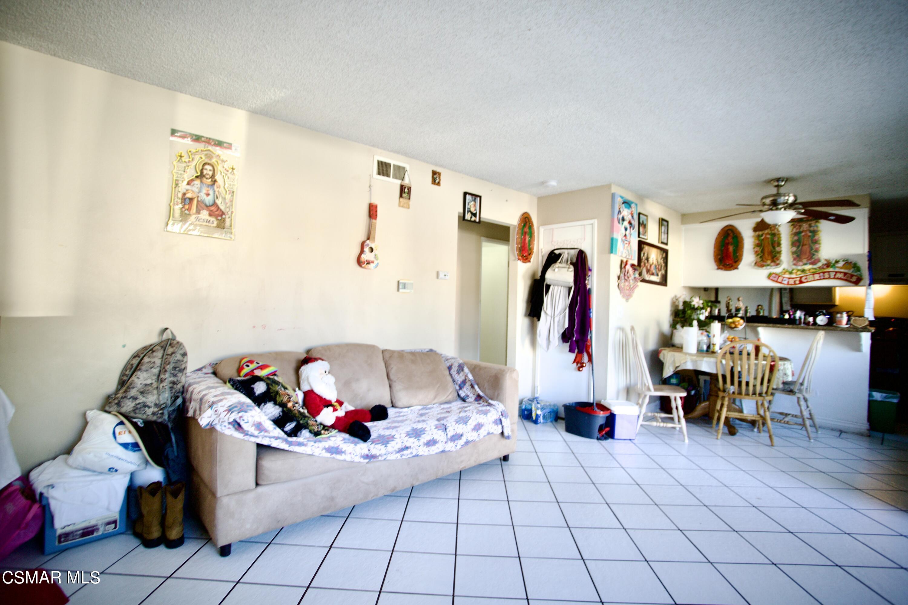 630 Paseo La Perla