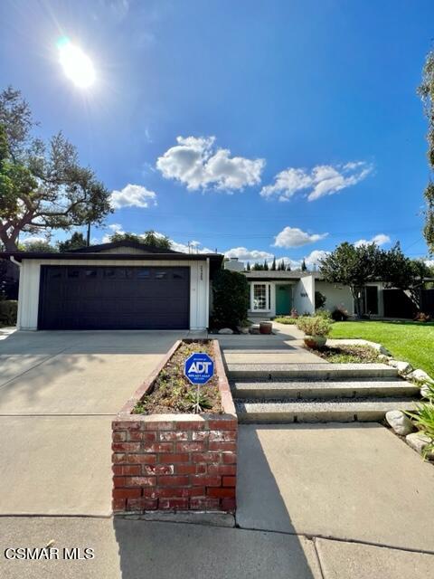 2125 Saxe Court