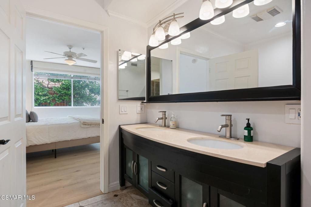 1872 Midvale Avenue 105