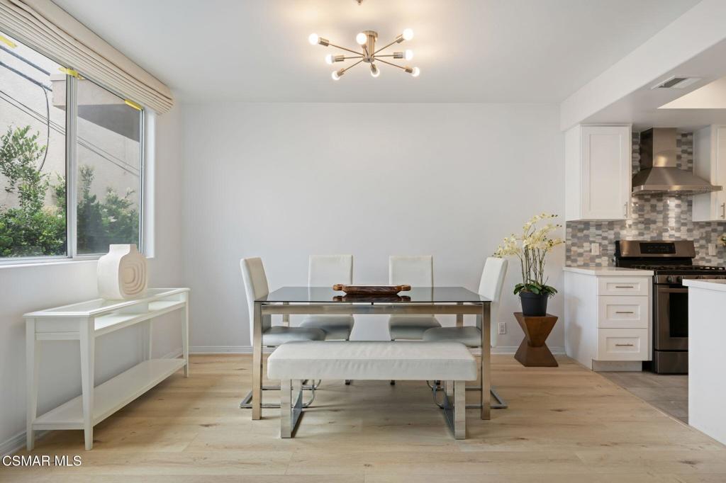 1872 Midvale Avenue 105