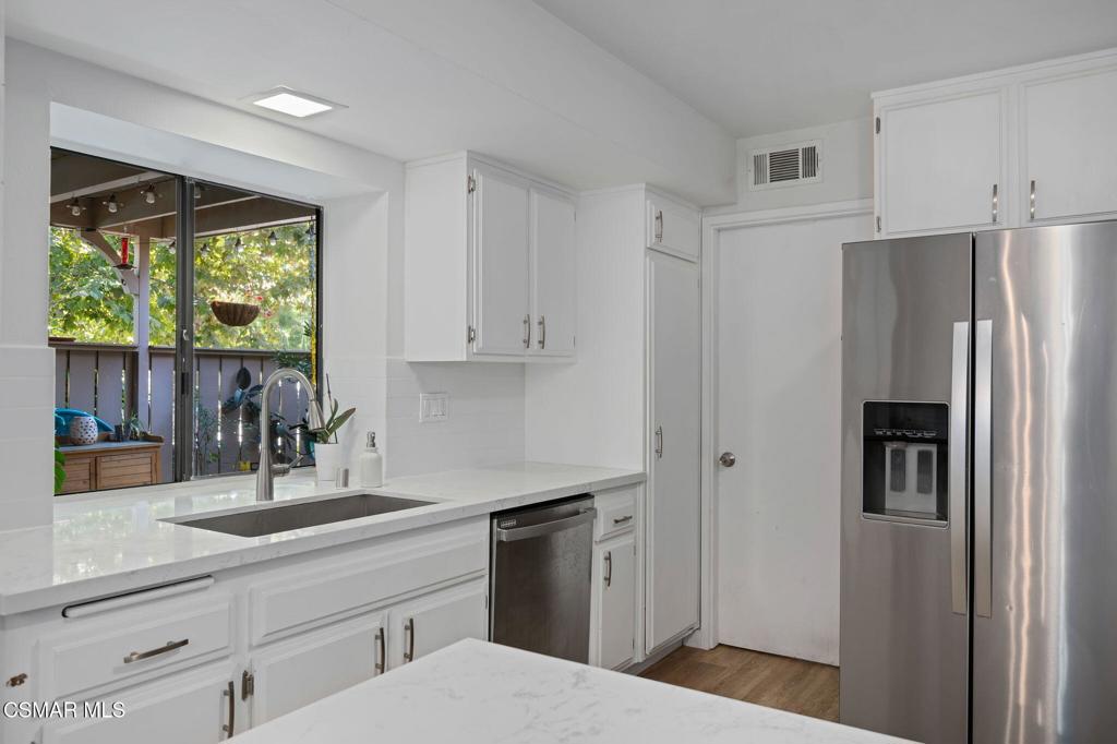 4460 Lubbock Drive B