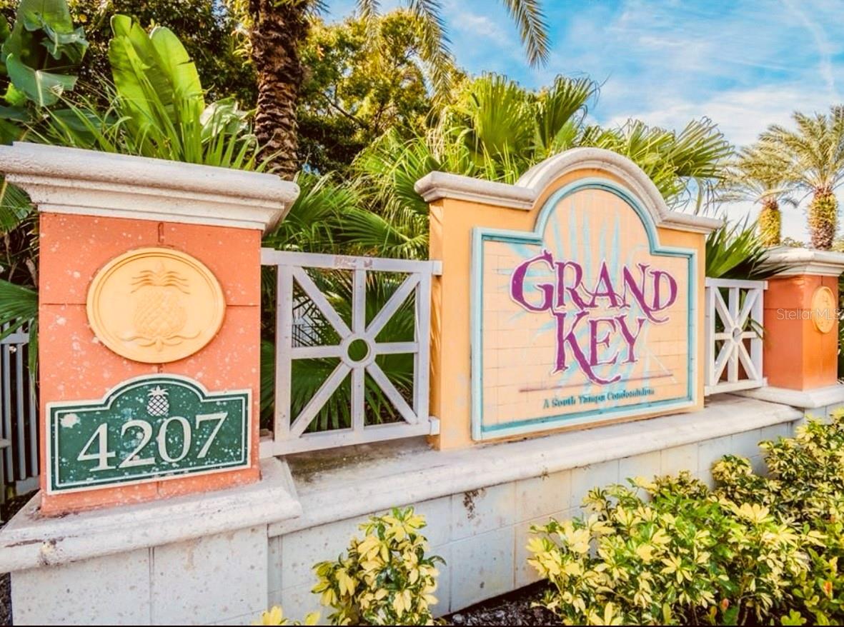 4207 S DALE MABRY HWY #2309