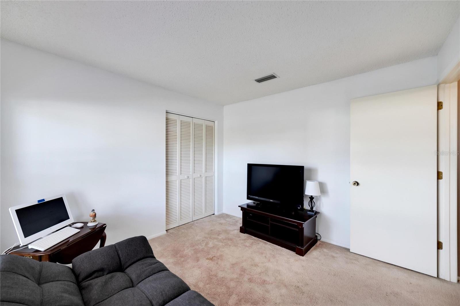 13302 SILVERCREEK DR