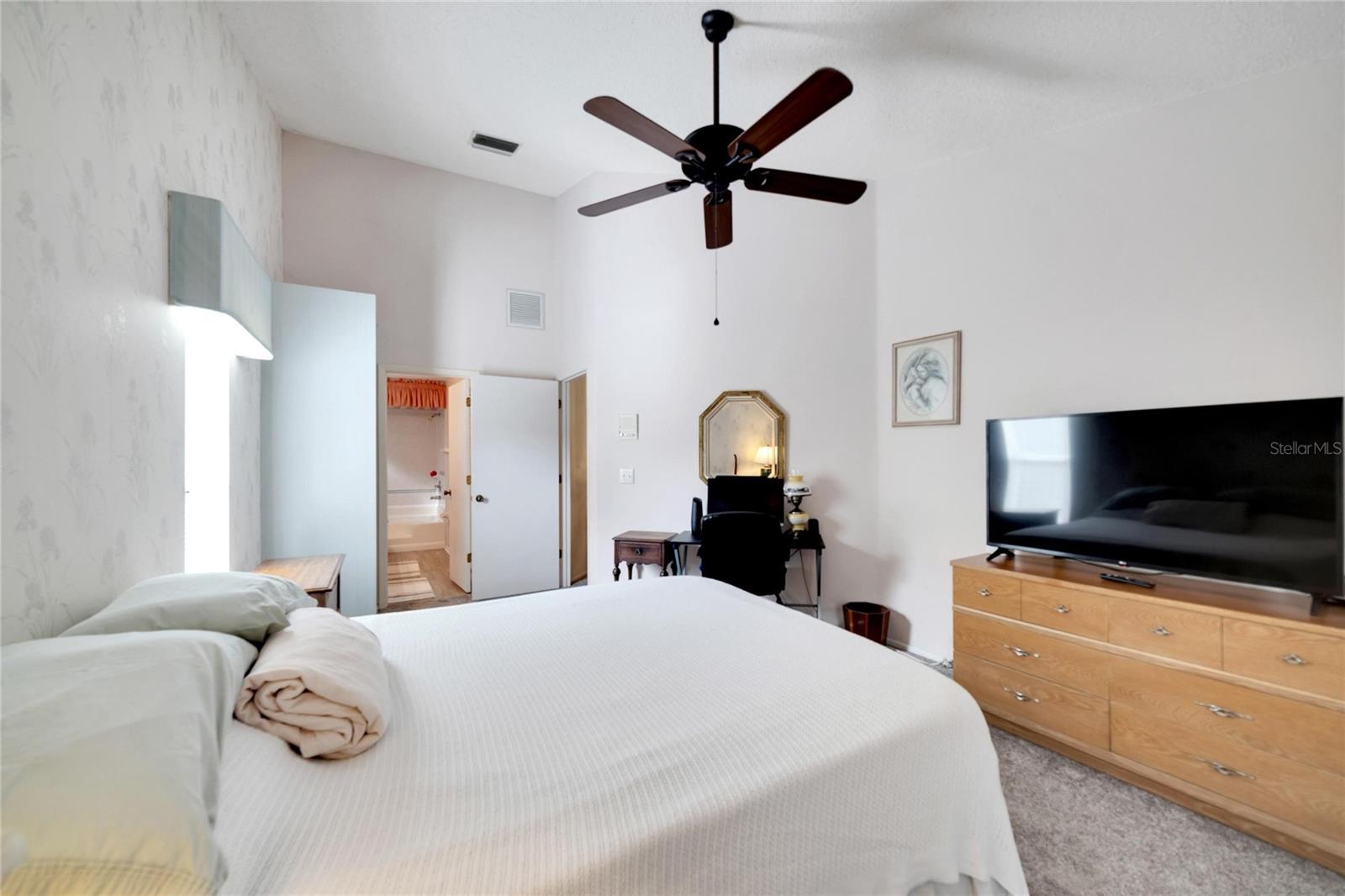 13302 SILVERCREEK DR