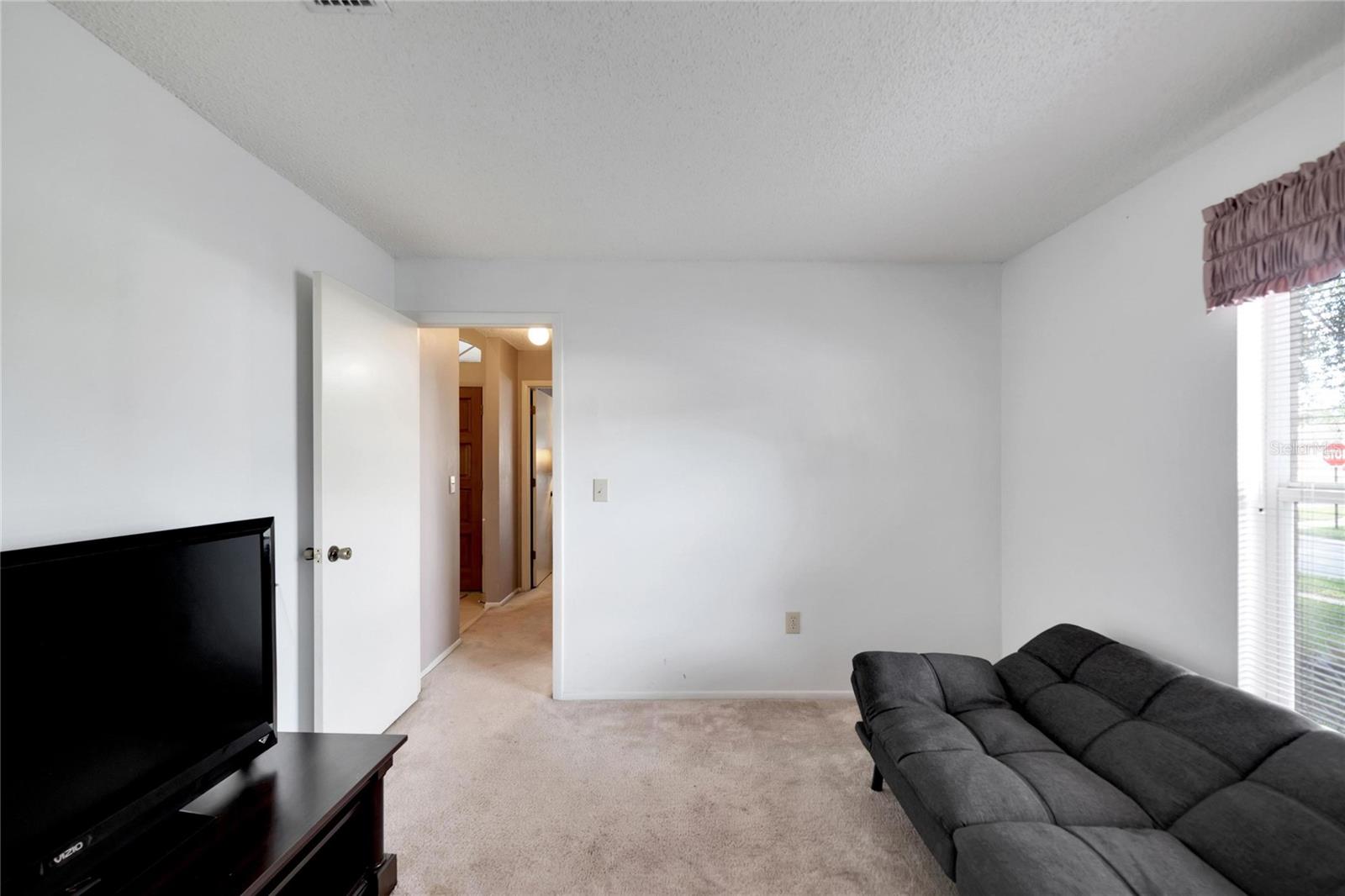 13302 SILVERCREEK DR