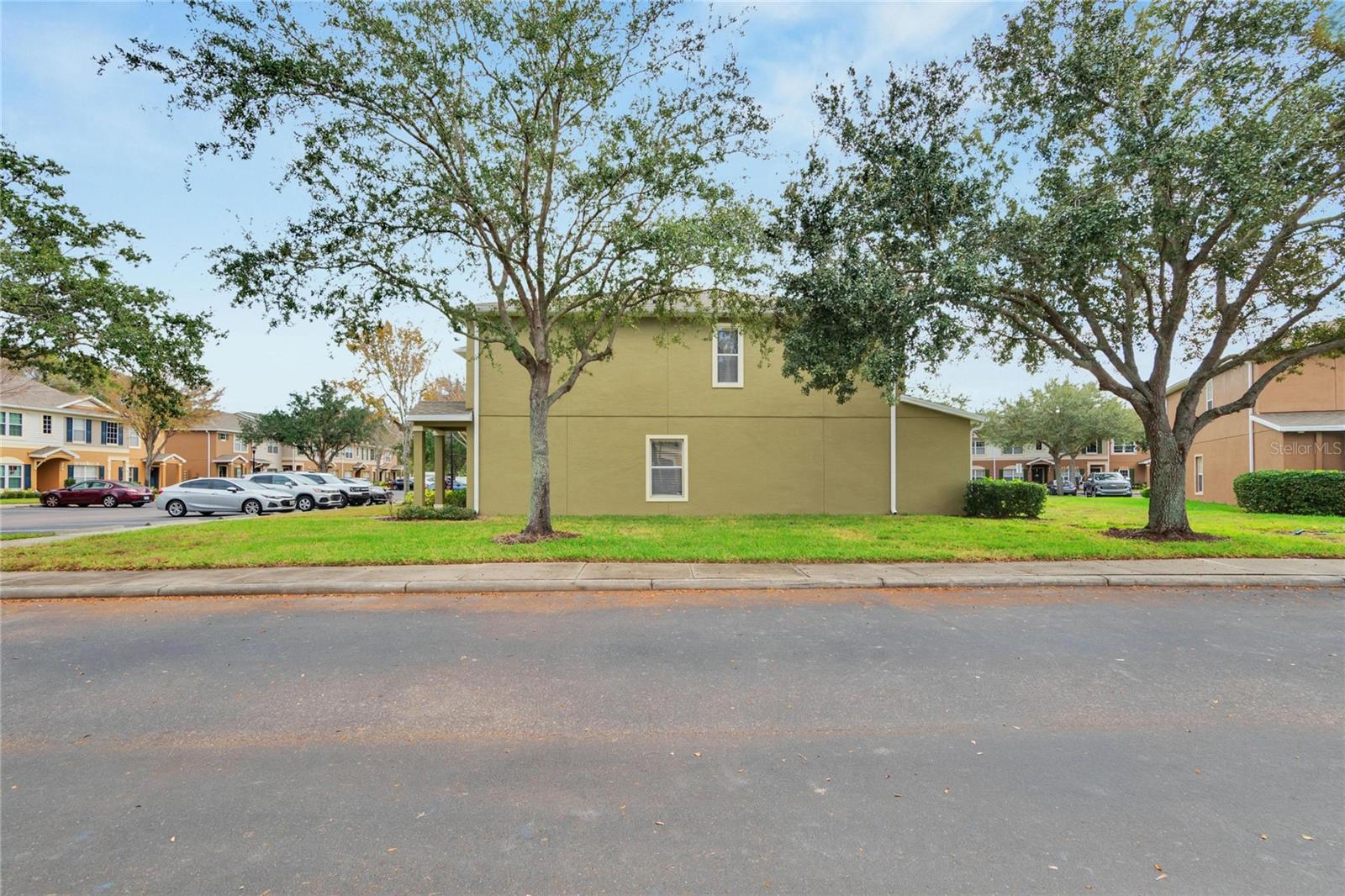 10701 CHESHAM HILL CT