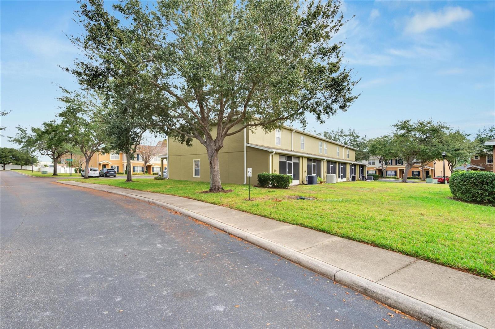 10701 CHESHAM HILL CT