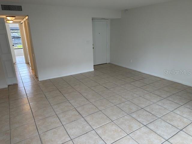 4705 PURITAN CIR #703