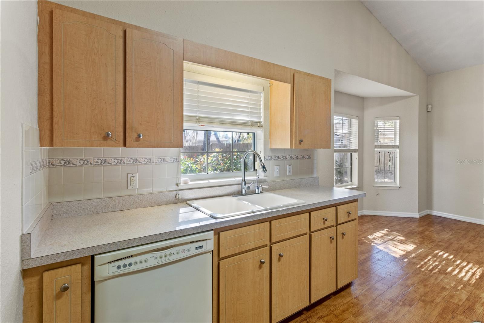 491 BAHIA CIRCLE TER