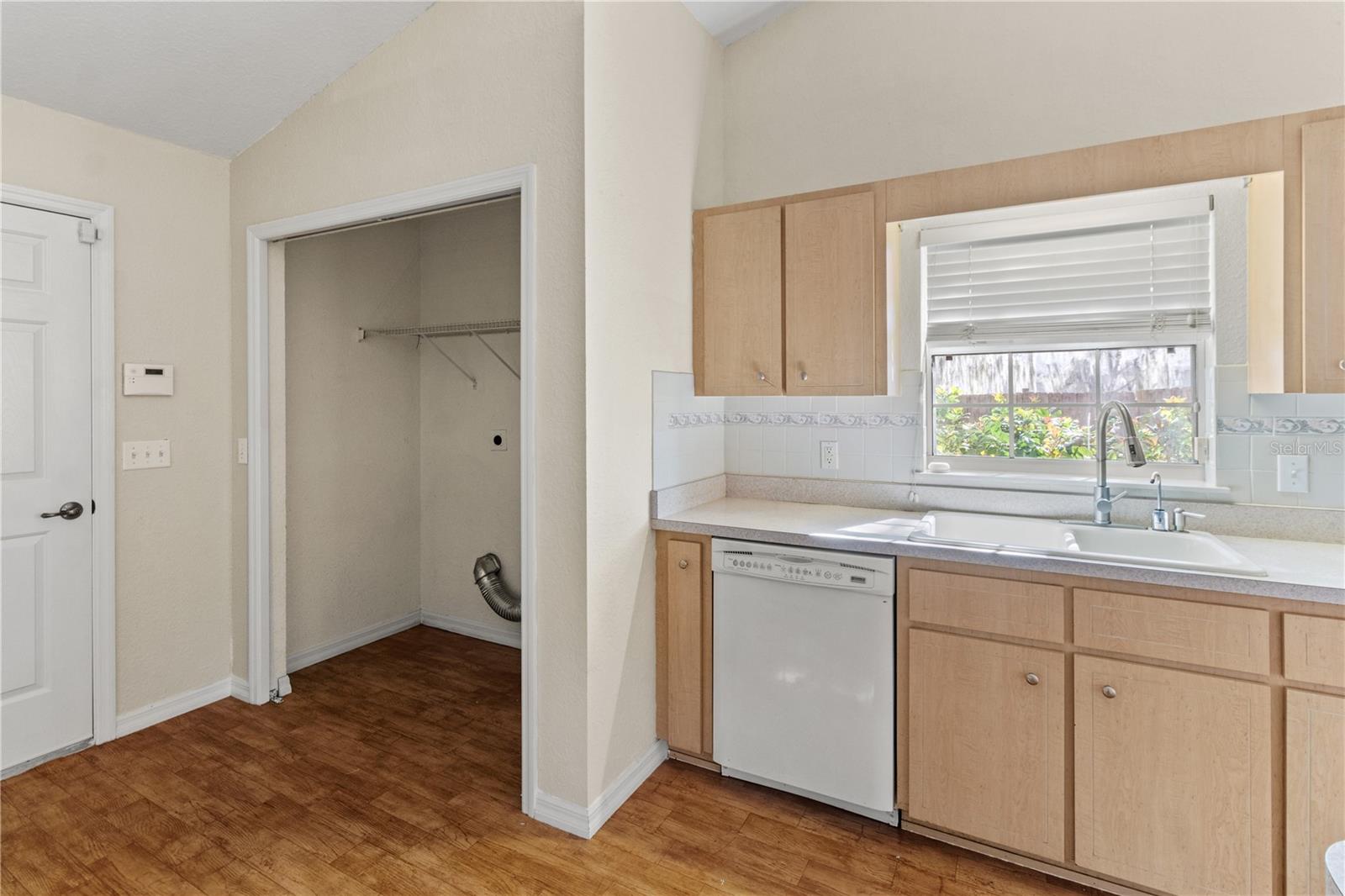 491 BAHIA CIRCLE TER