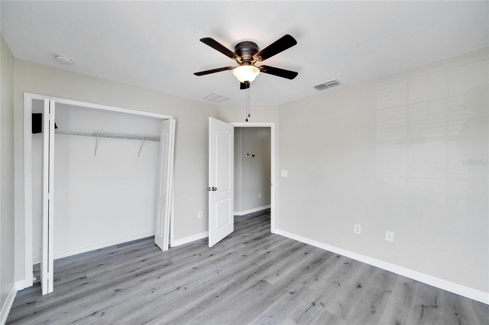 18000 GLASTONBURY LN