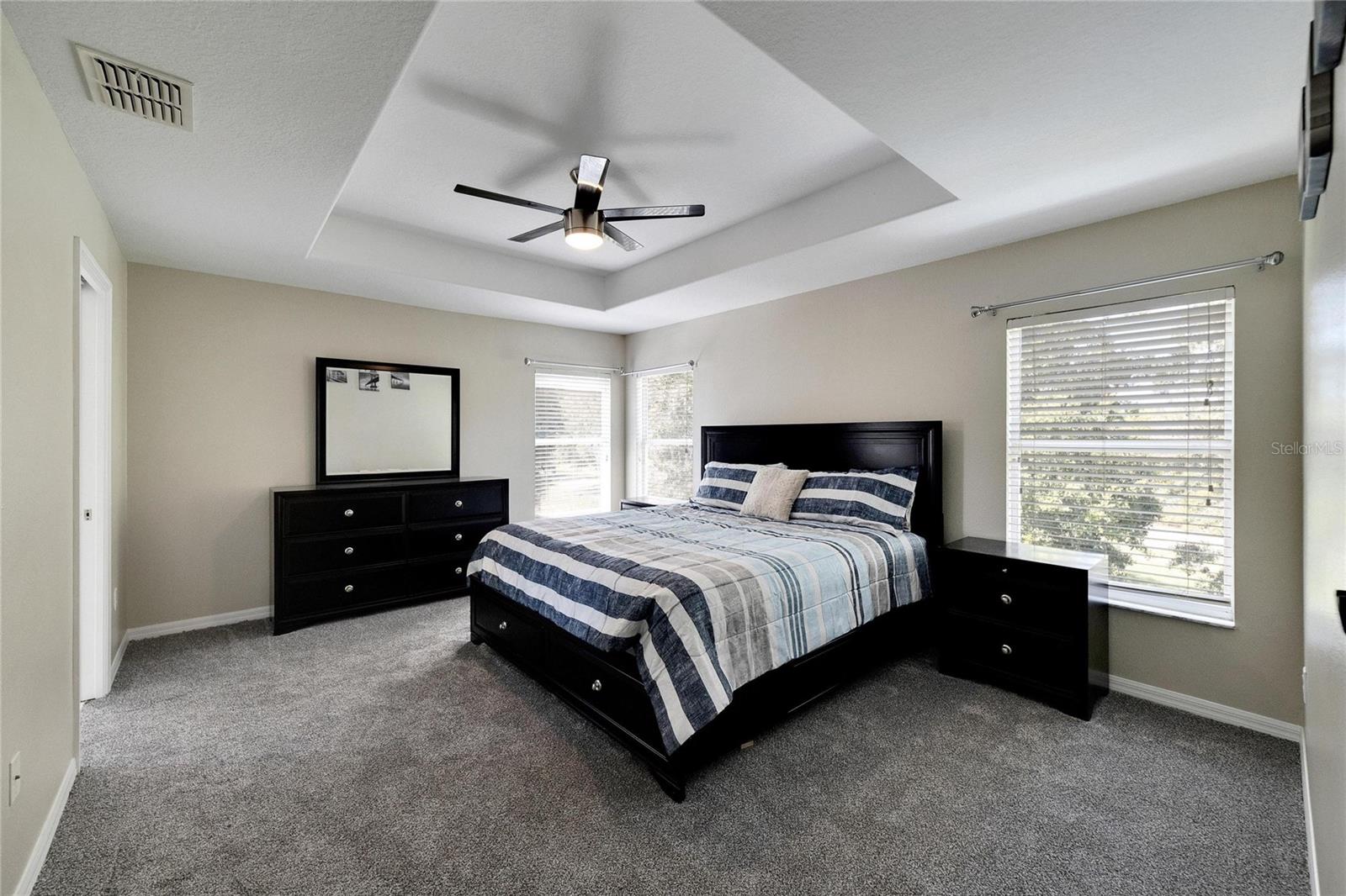 18000 GLASTONBURY LN