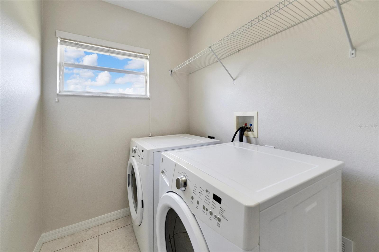 18000 GLASTONBURY LN