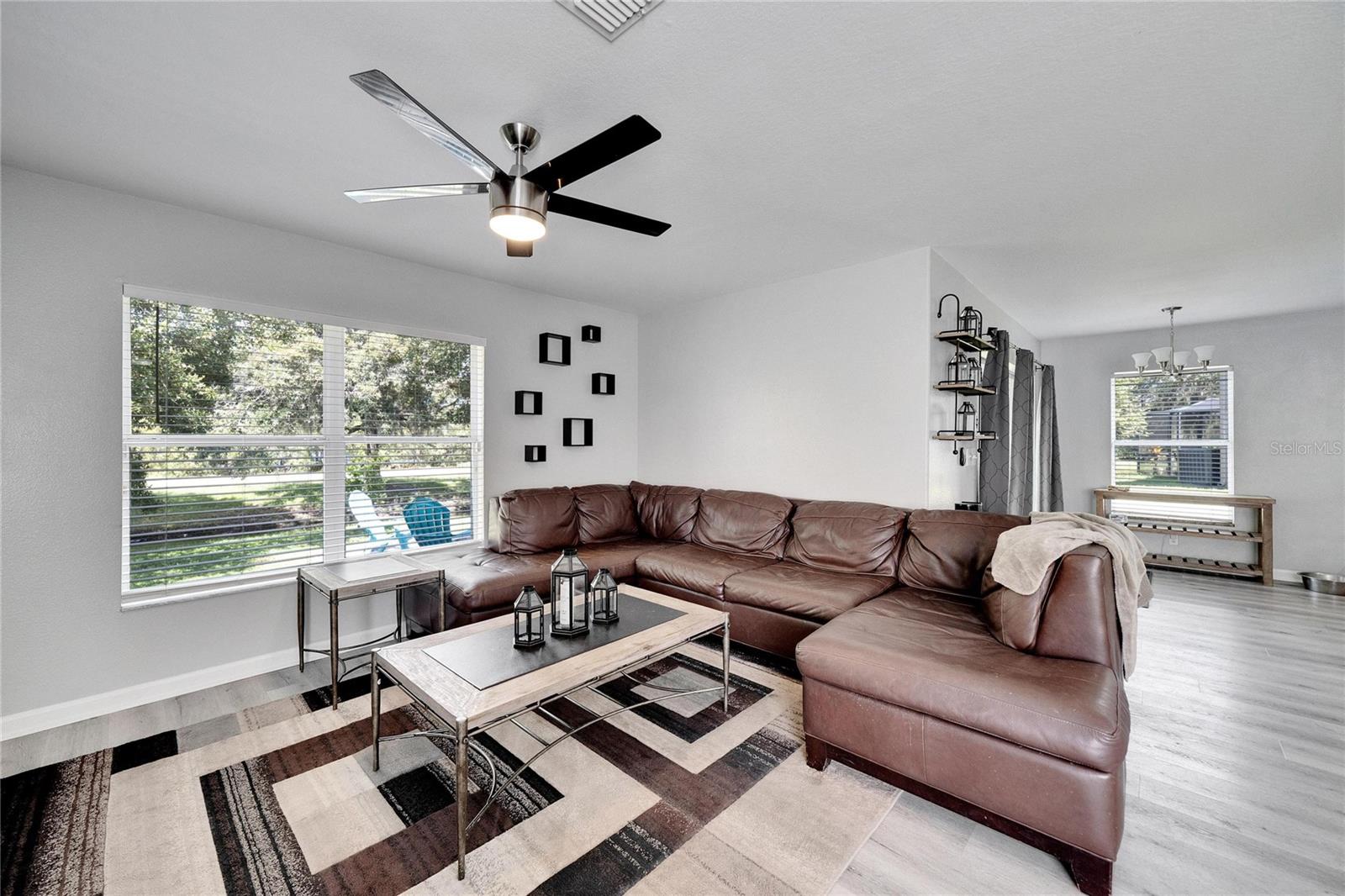 18000 GLASTONBURY LN