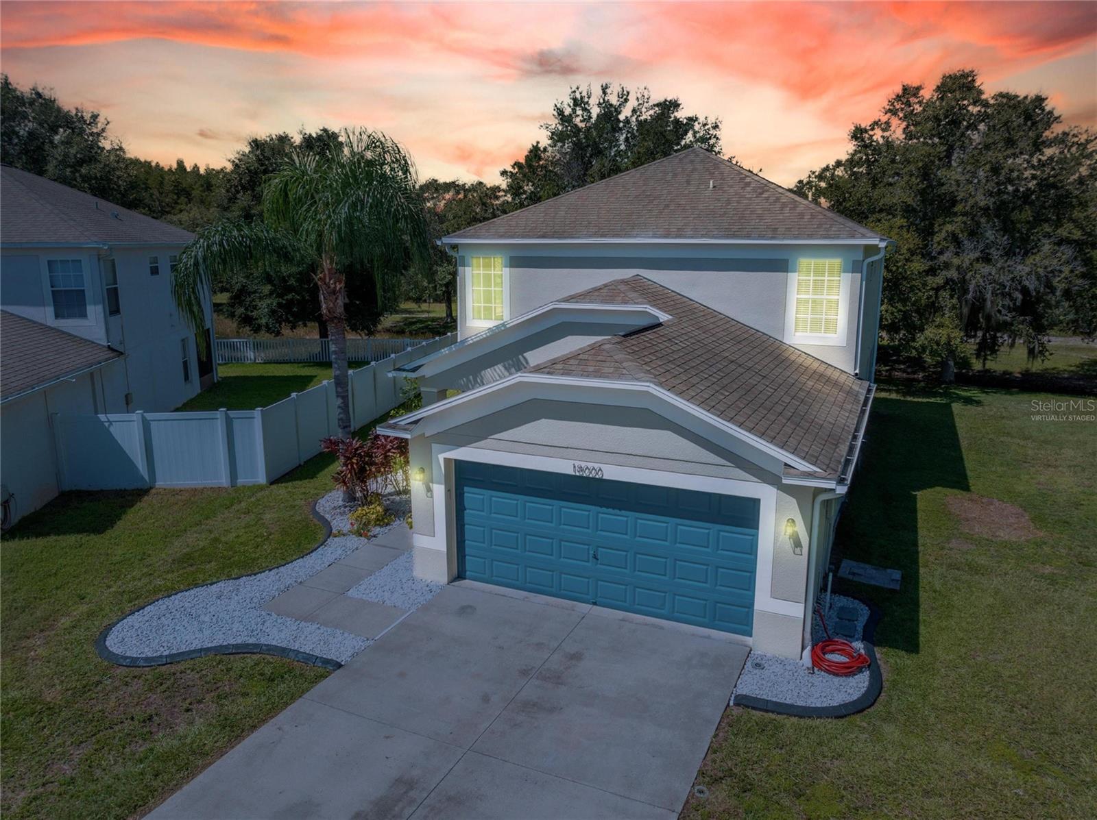 18000 GLASTONBURY LN