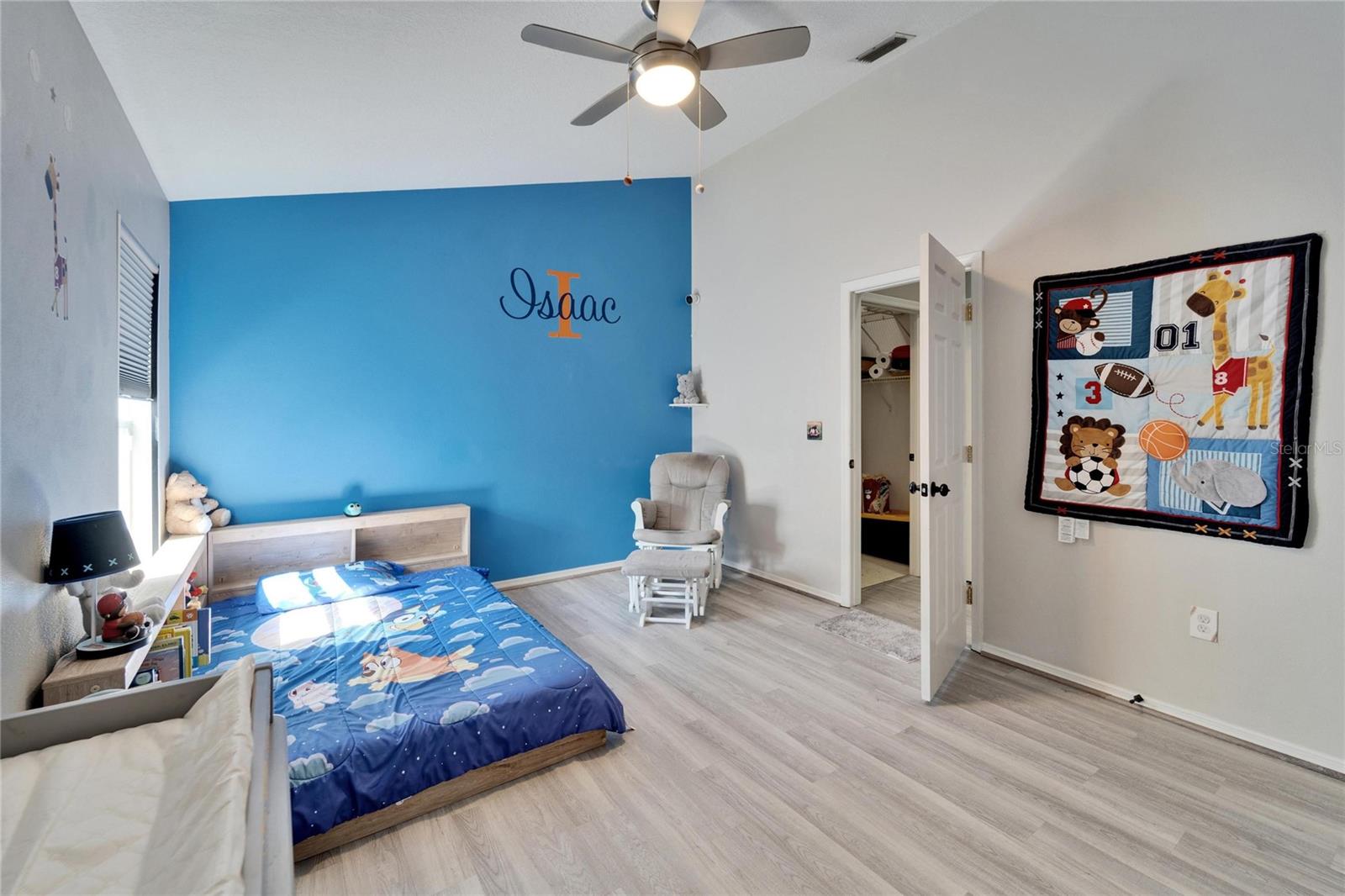 18507 COUNTRY CREST PL