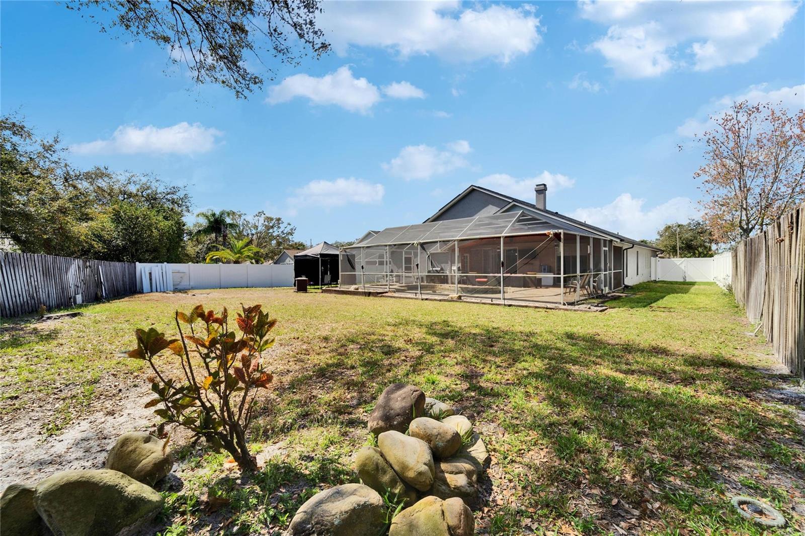 18507 COUNTRY CREST PL