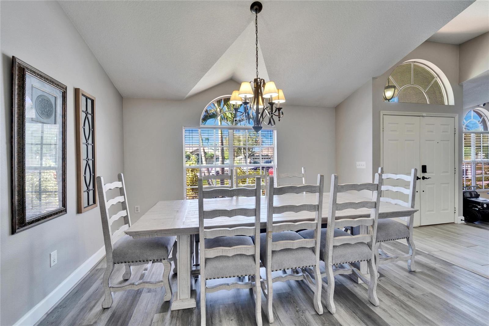 18507 COUNTRY CREST PL