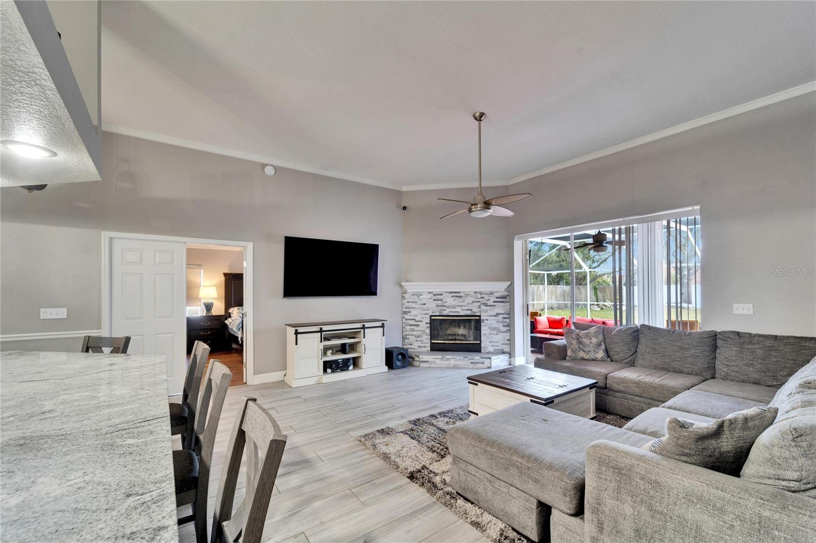 18507 COUNTRY CREST PL