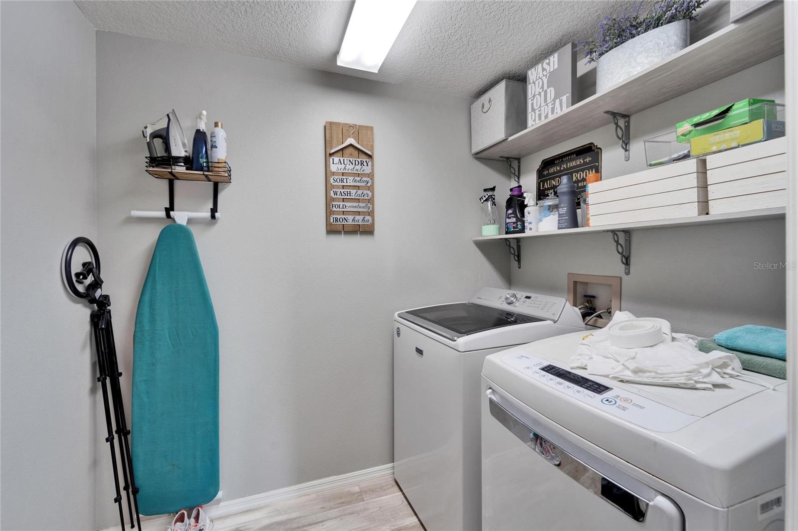 18507 COUNTRY CREST PL