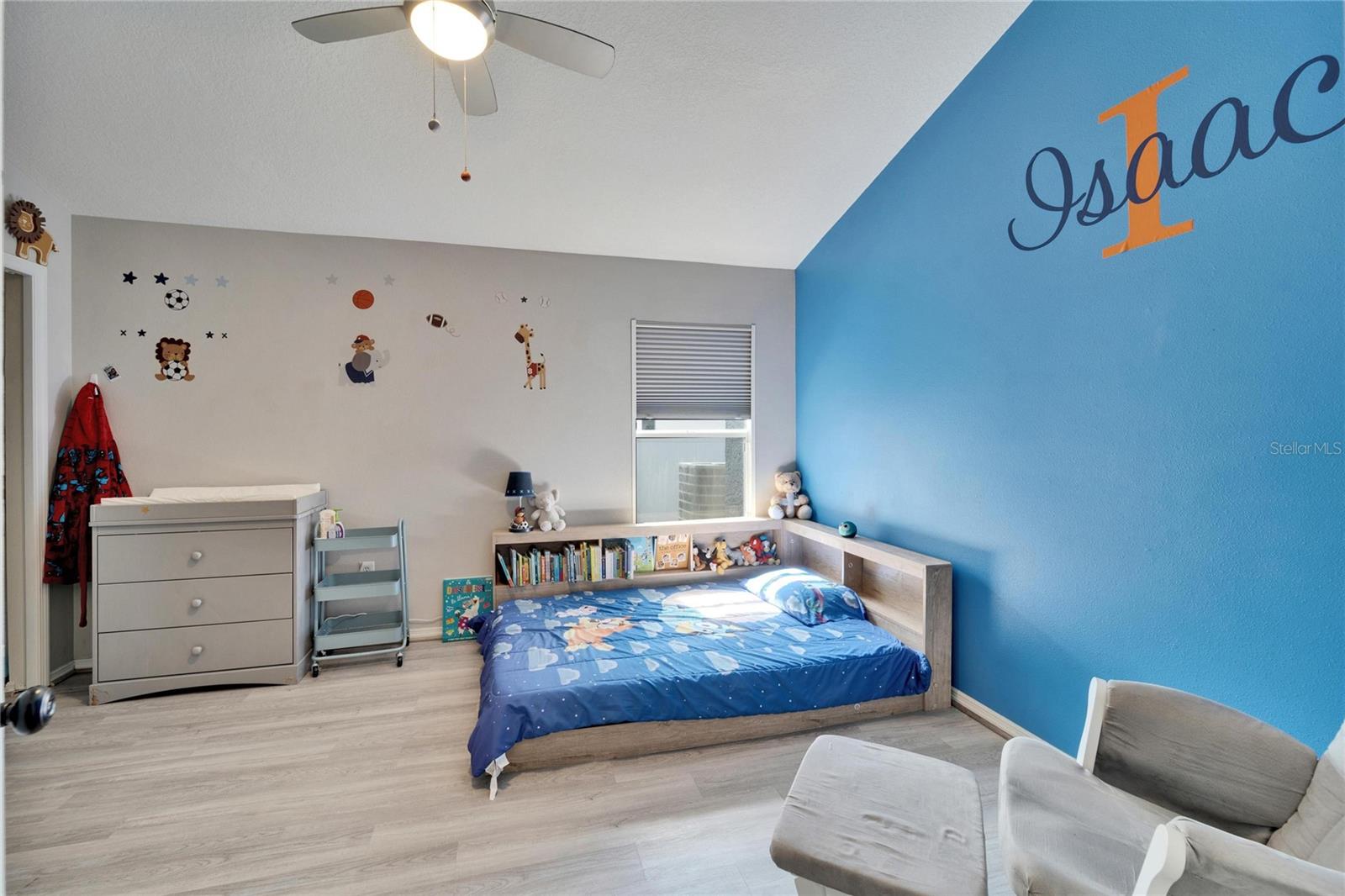 18507 COUNTRY CREST PL