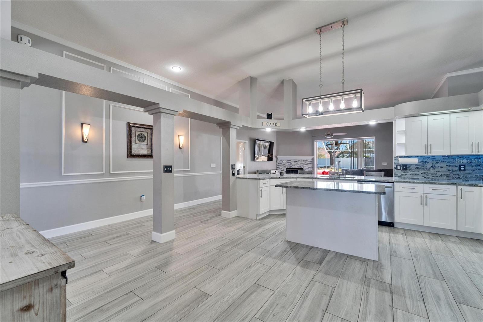 18507 COUNTRY CREST PL