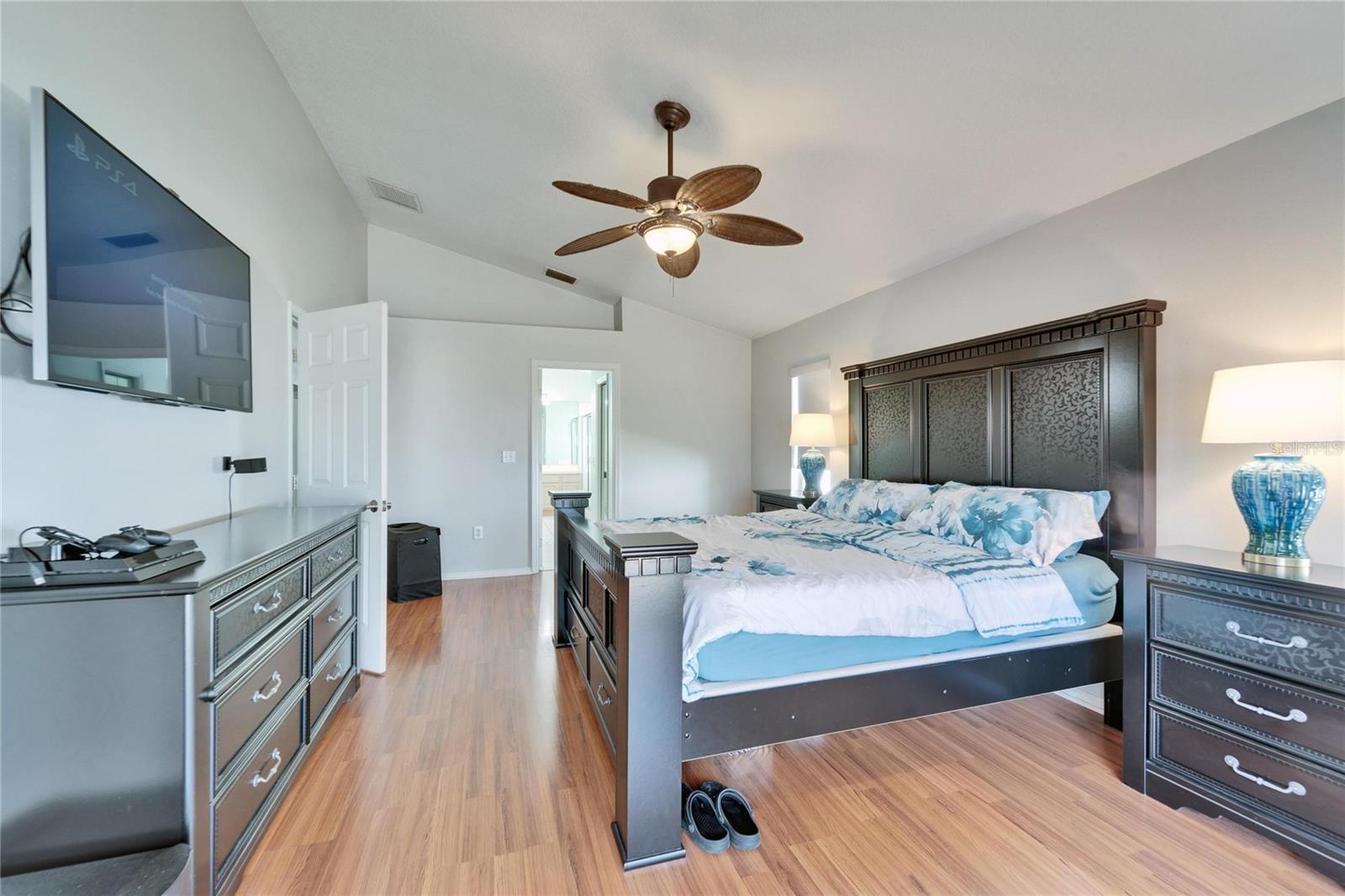 18507 COUNTRY CREST PL