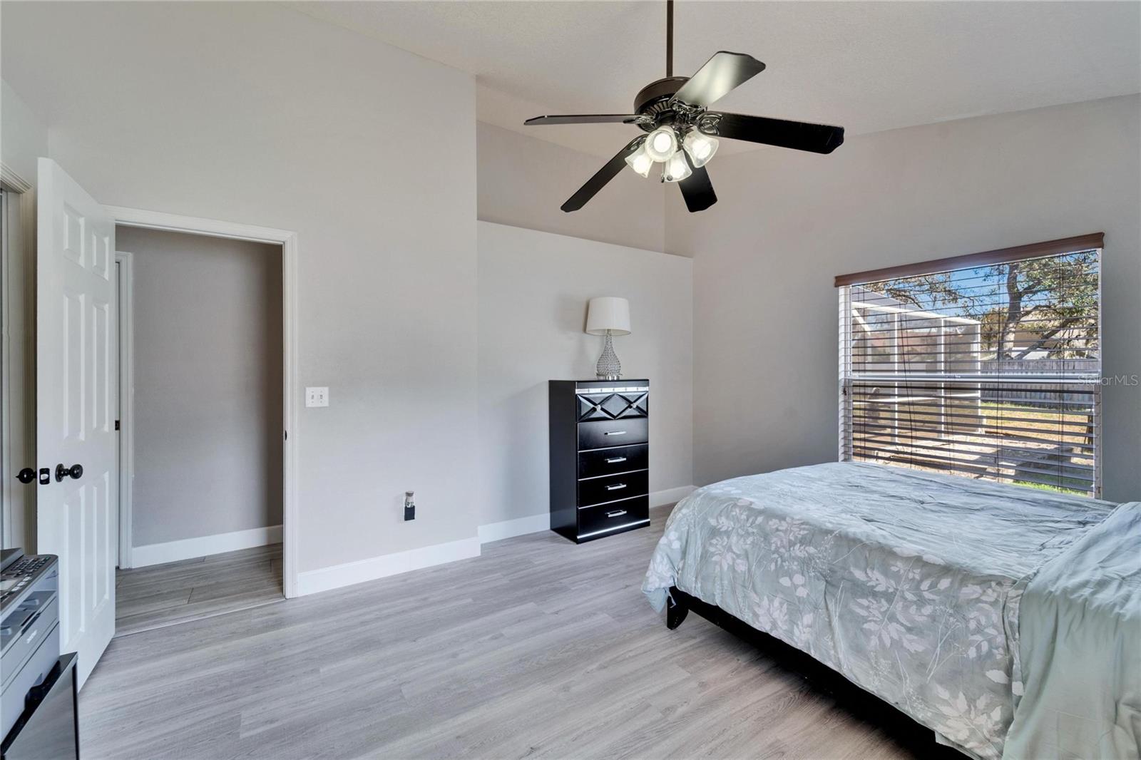 18507 COUNTRY CREST PL