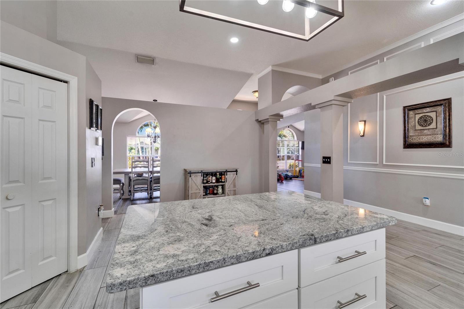 18507 COUNTRY CREST PL